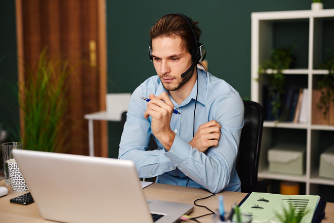 <a href=https://www.zhichi.com/callCenter.html target=_blank class=infotextkey>电话外呼系统</a>哪个好?排名前十的有哪些?